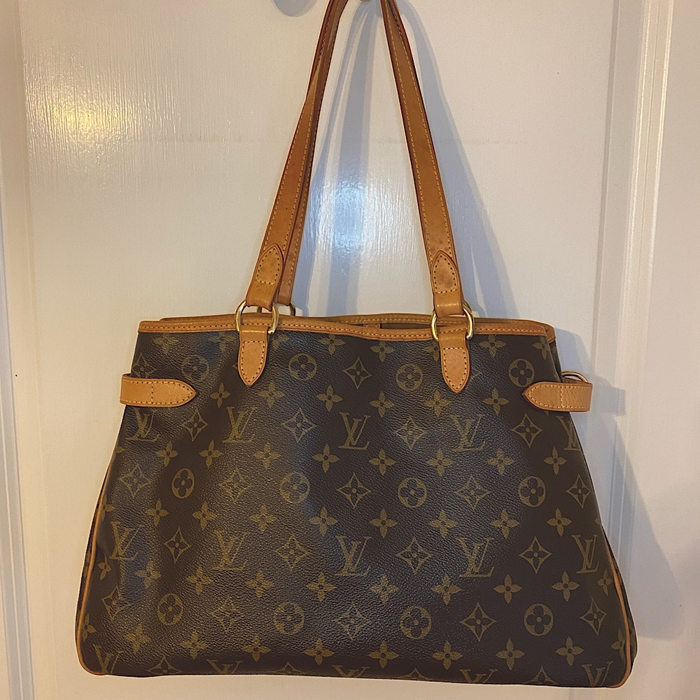 Authentic Louis Vuitton batignolles Horizontal